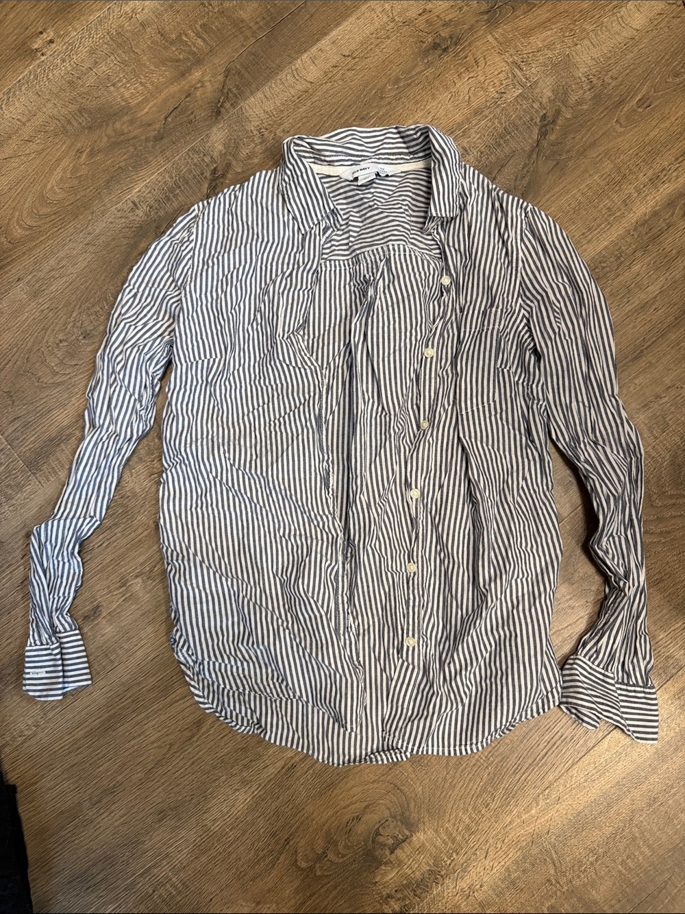 Old Navy Blue and White Striped Button-Down Shirt
